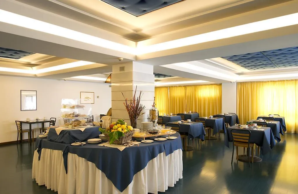 Galatea Sea Palace أكيتْريتْسا فندق