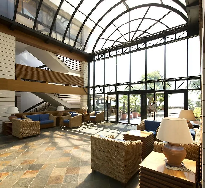 Galatea Sea Palace أكيتْريتْسا فندق