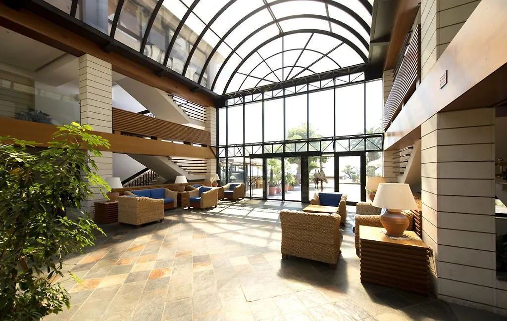 Galatea Sea Palace أكيتْريتْسا فندق