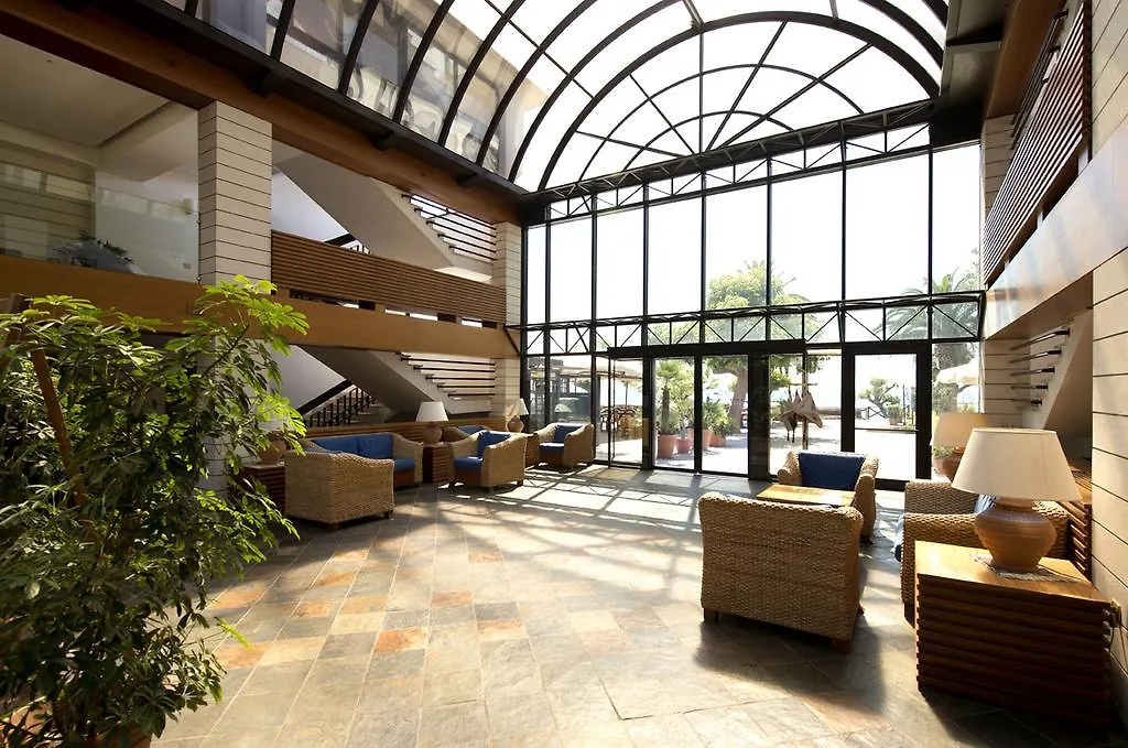Galatea Sea Palace أكيتْريتْسا