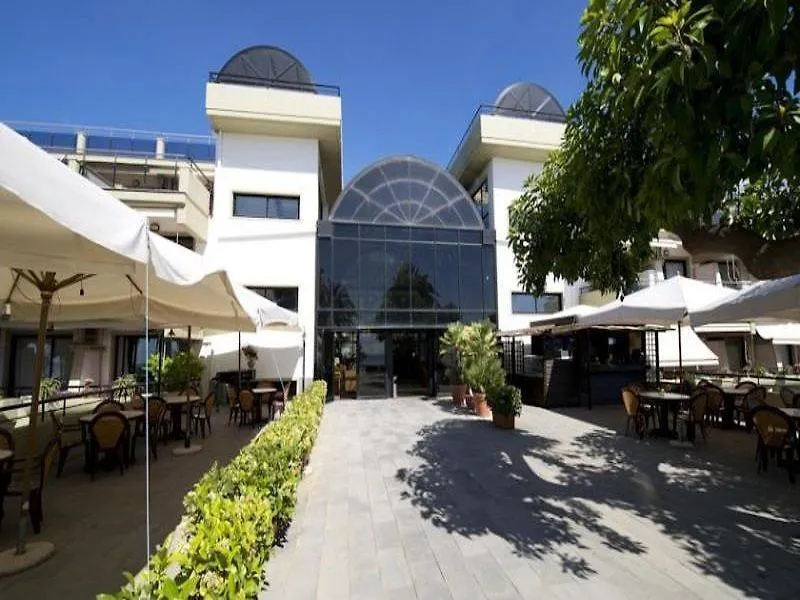 Galatea Sea Palace أكيتْريتْسا